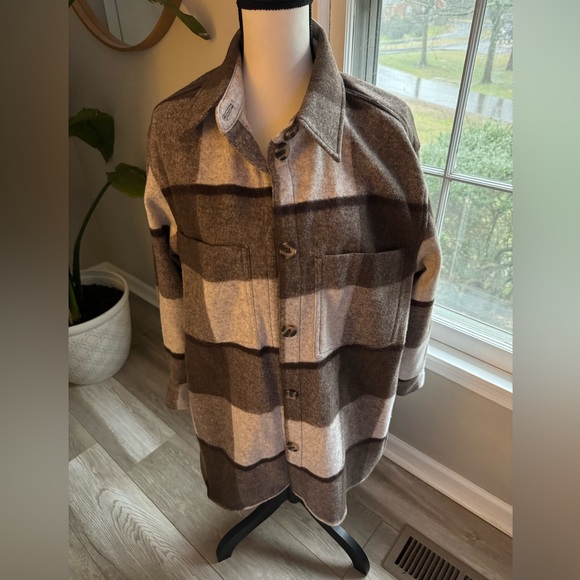 H&M Shacket - Picture 4 of 7